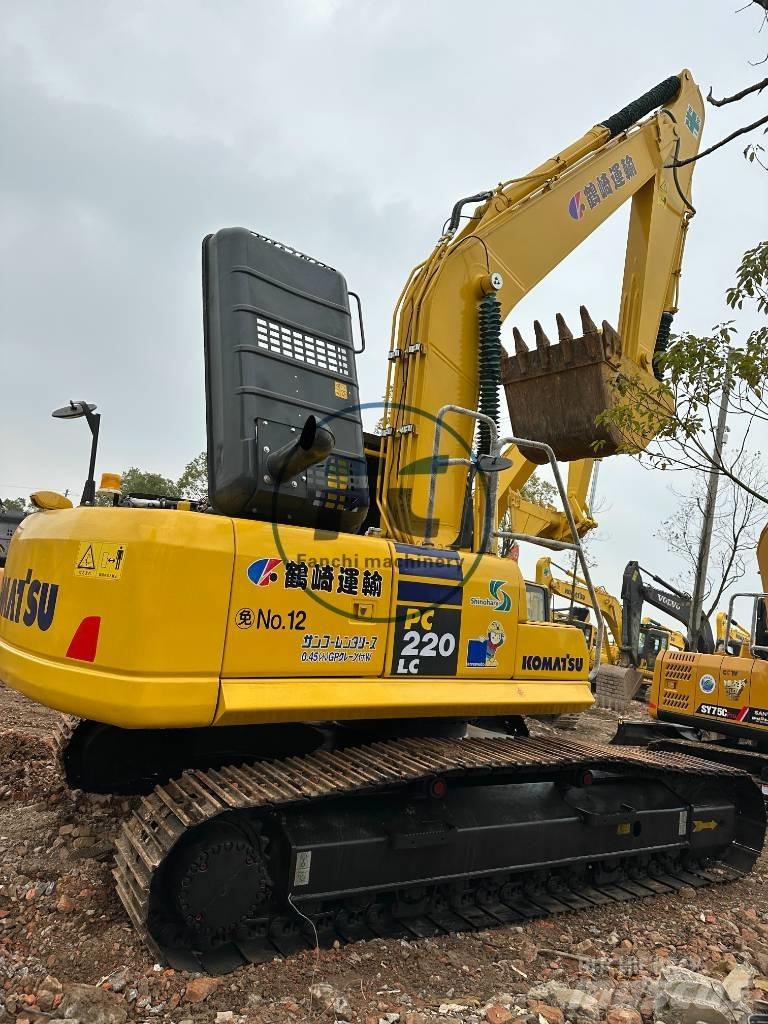 Komatsu PC 220 LC Beltegraver