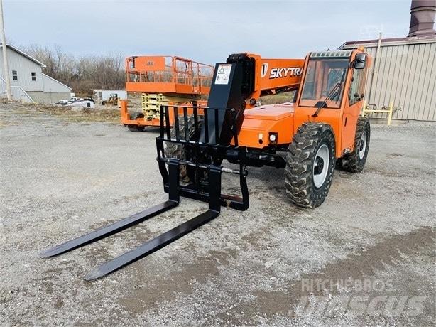 SkyTrak 8042 Teleskoplastere