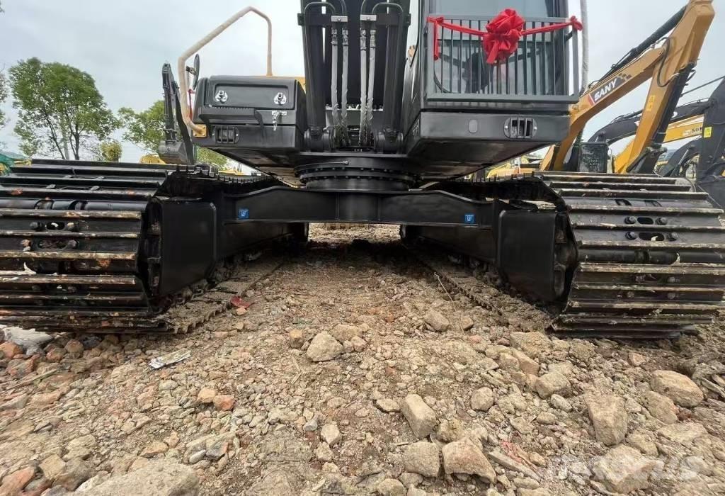 Volvo EC 210 Beltegraver
