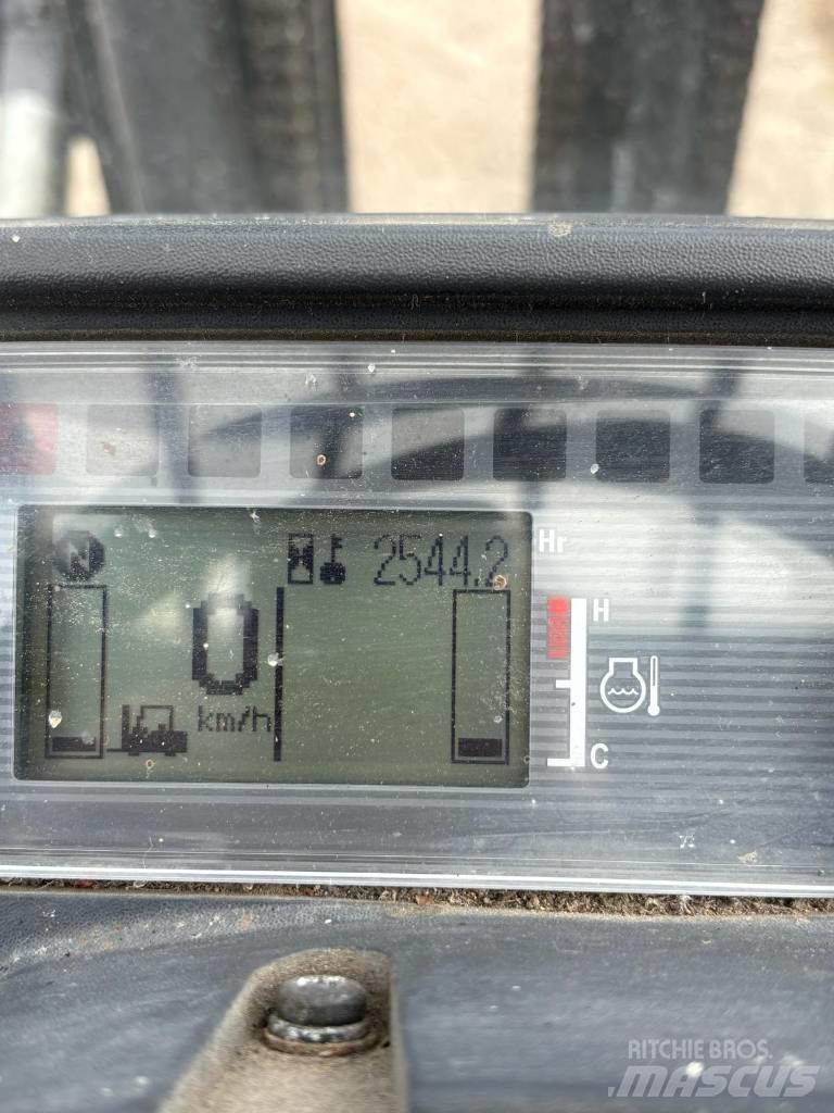 CAT DP 25 NT Diesel Trucker