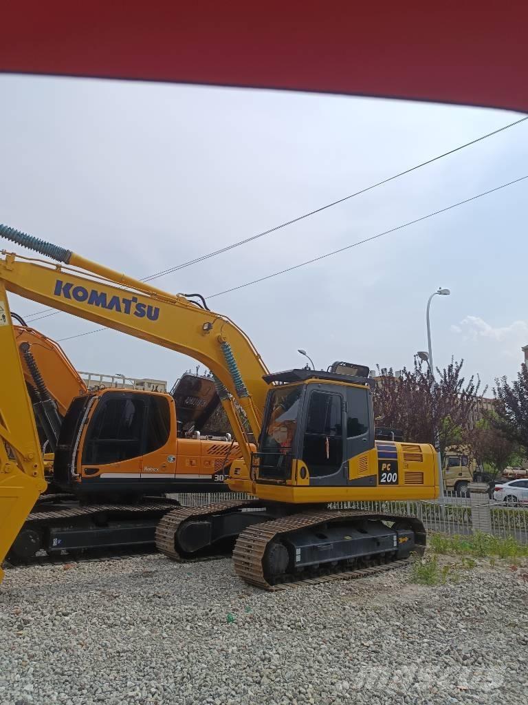Komatsu PC 200 Beltegraver