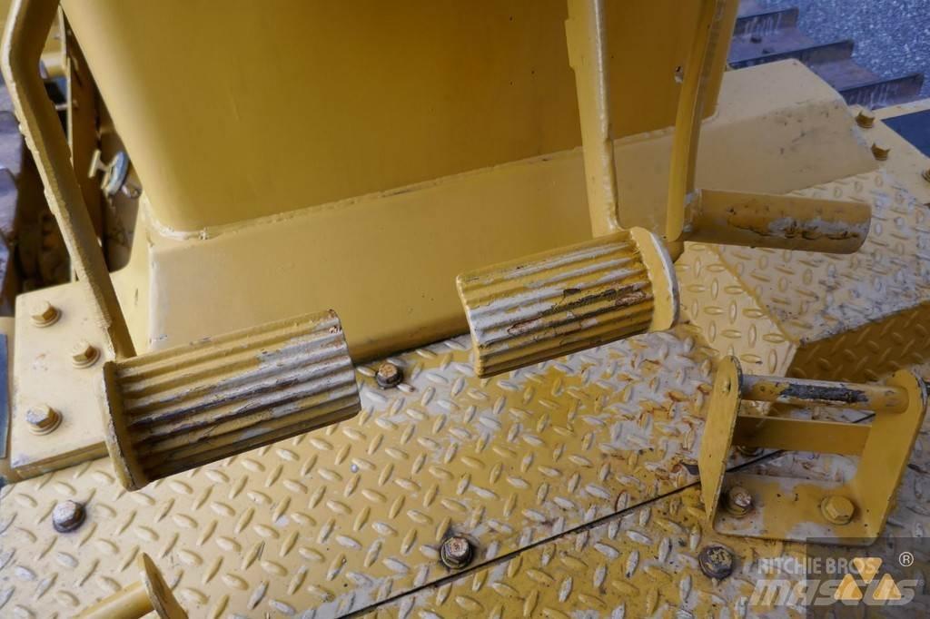 CAT D7G Ex-army Dozere Beltegående