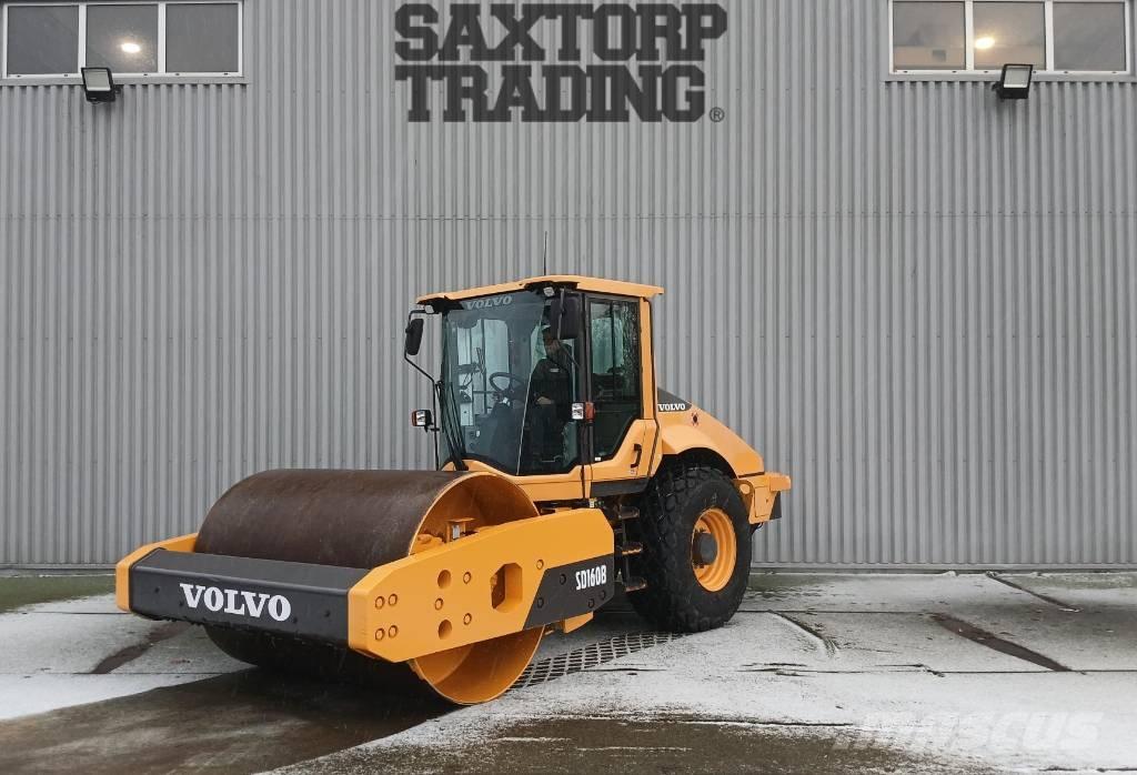 Volvo SD160 B, Vält Gummihjulsvalser