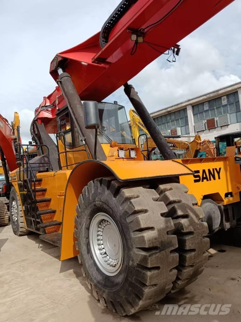Sany SRSC 45 C30 Reachstackere