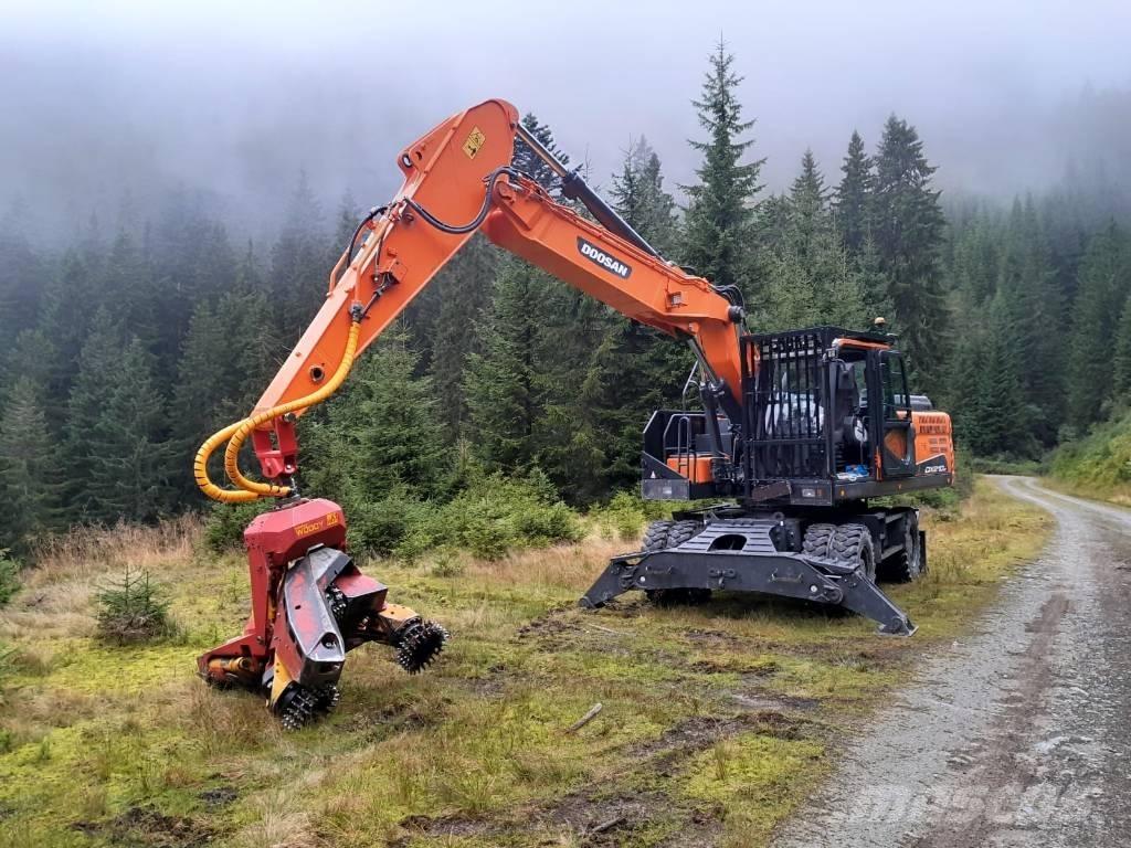 Doosan DX 210 W Gravemaskiner