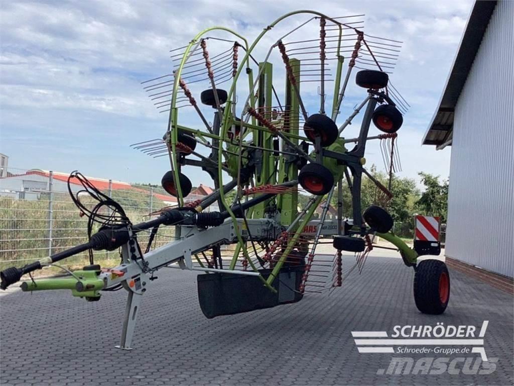 CLAAS LINER 2800 Svanser