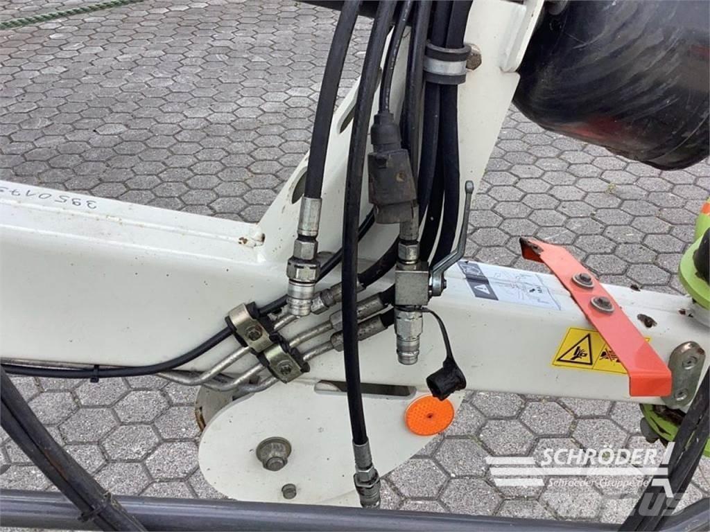 CLAAS LINER 2800 Svanser