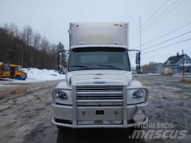 Freightliner M2 106 Skapbiler