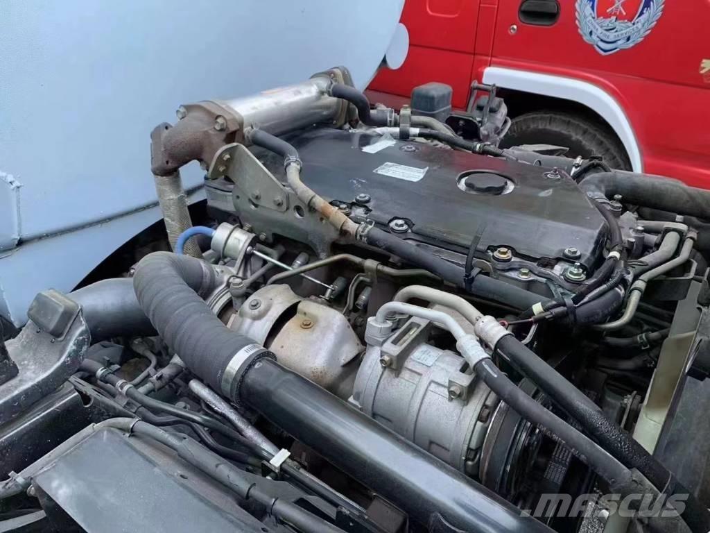 Isuzu ELF 4x2 Vanningsvogn for støvdemping