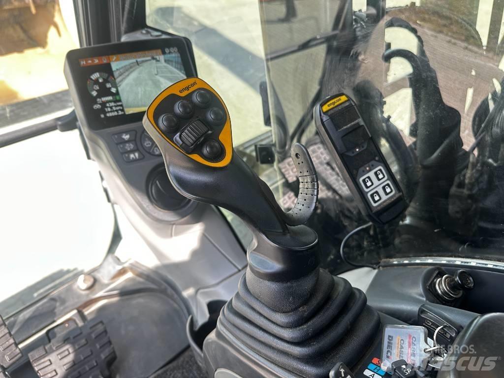 CASE CX 250 D Beltegraver