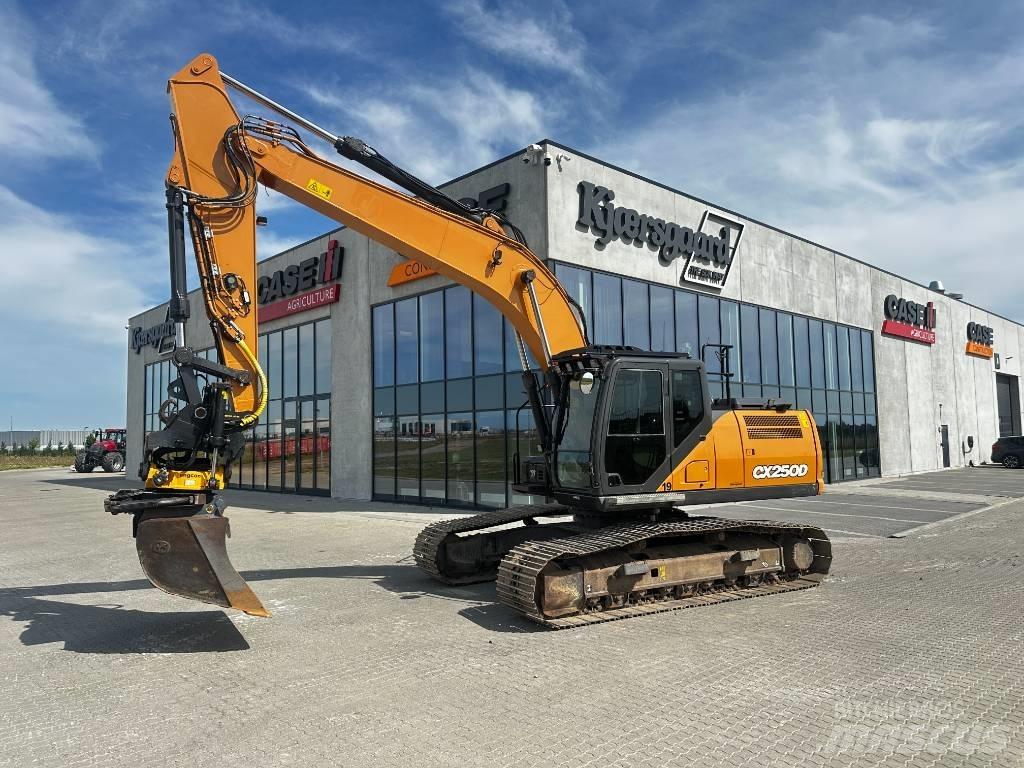 CASE CX 250 D Beltegraver