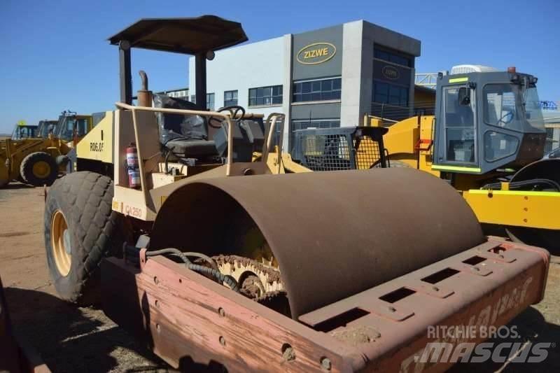 Dynapac CA250D Kombivalser