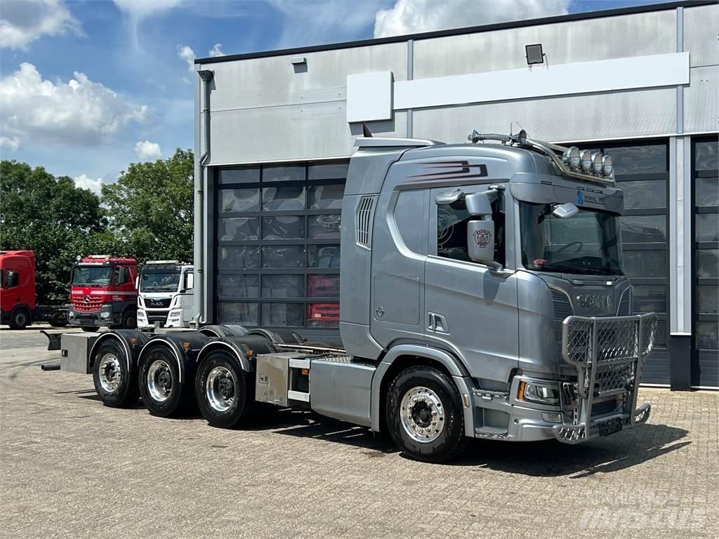Scania R650 8x4 Chassis