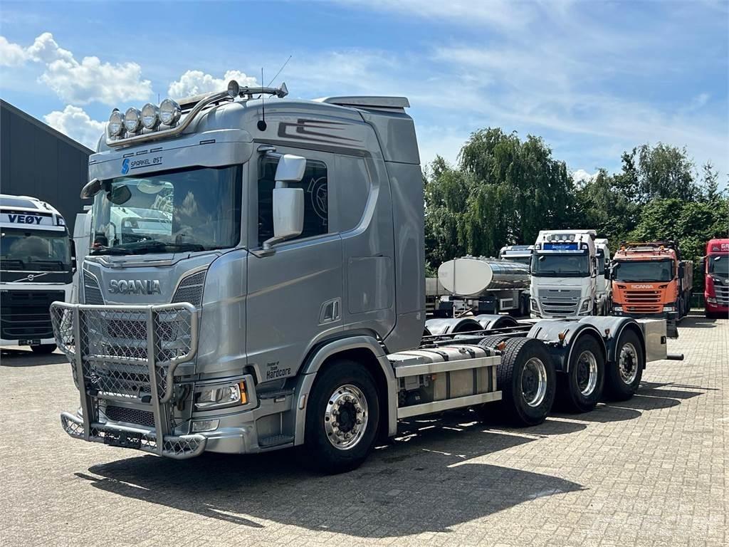 Scania R650 8x4 Chassis