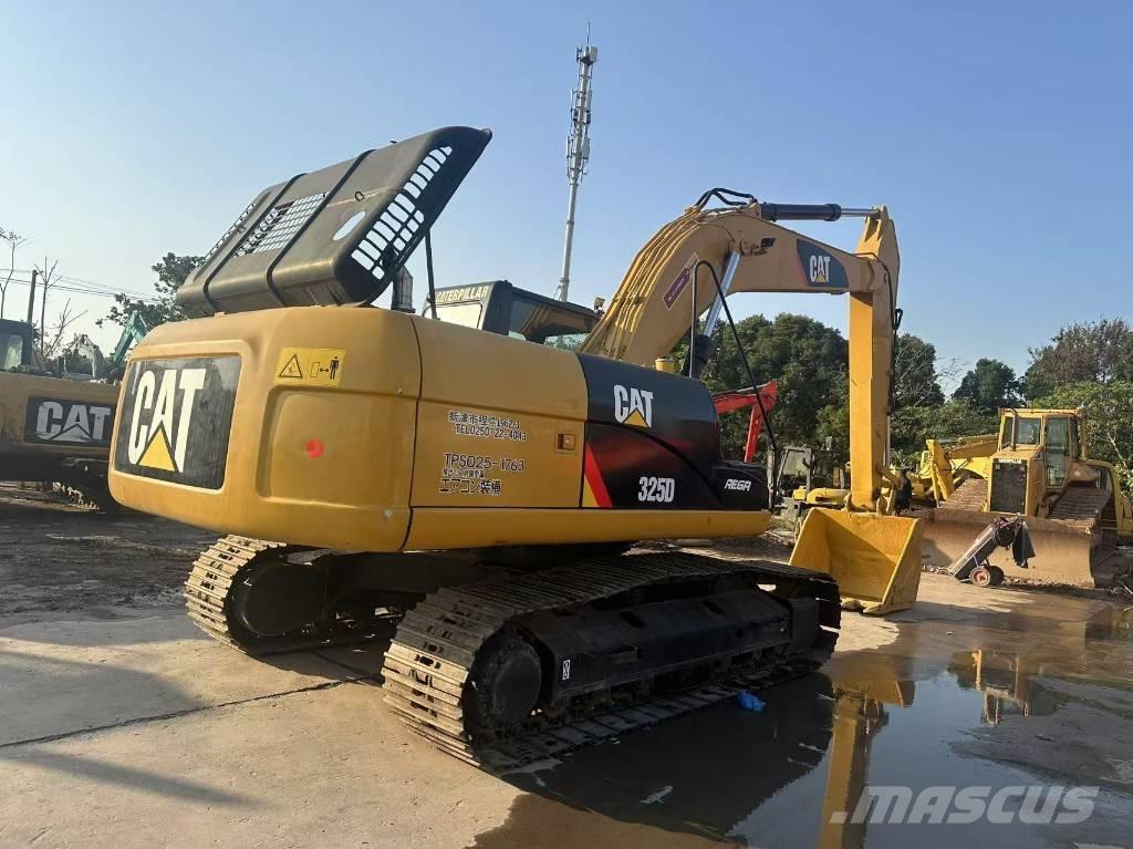 CAT 325 D L Beltegraver