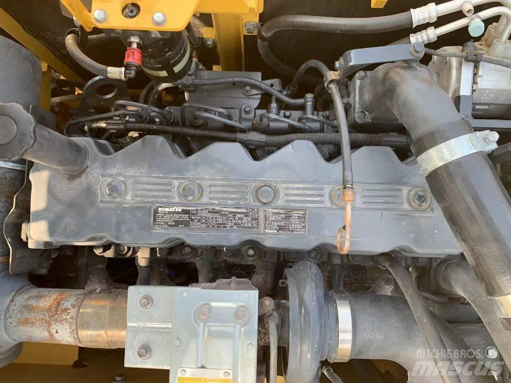 Komatsu PC 220-8 Midigravere 7 - 12t