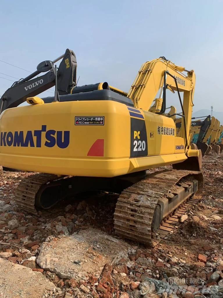 Komatsu PC 220-8 Midigravere 7 - 12t