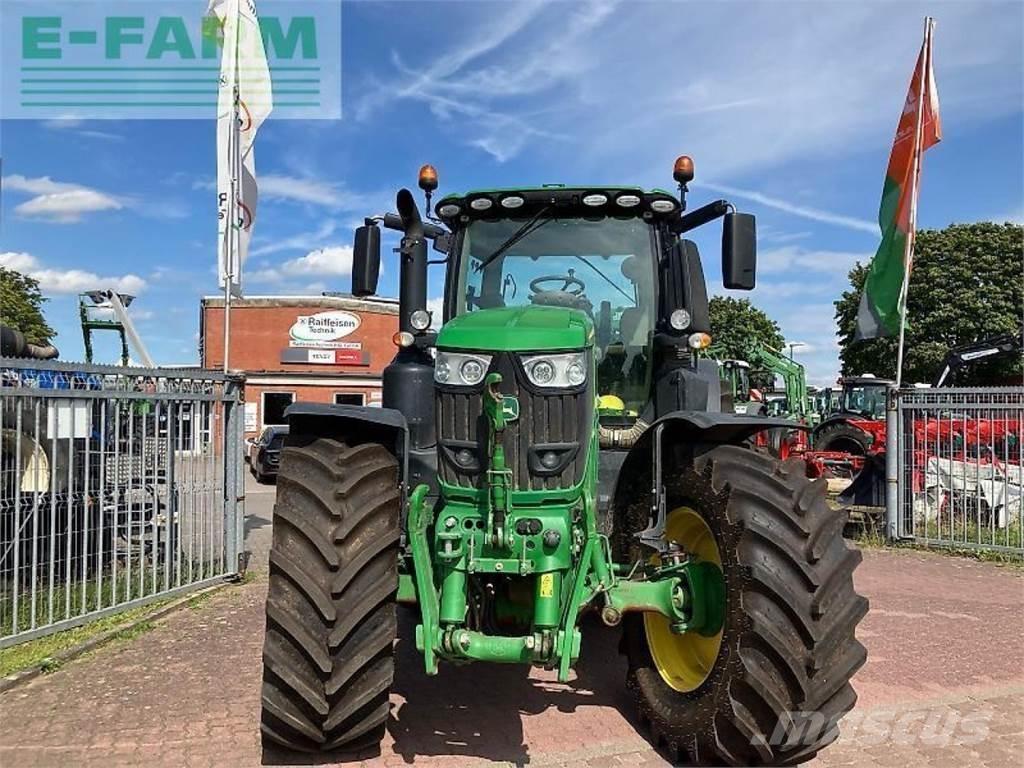 John Deere 6250 r Traktorer