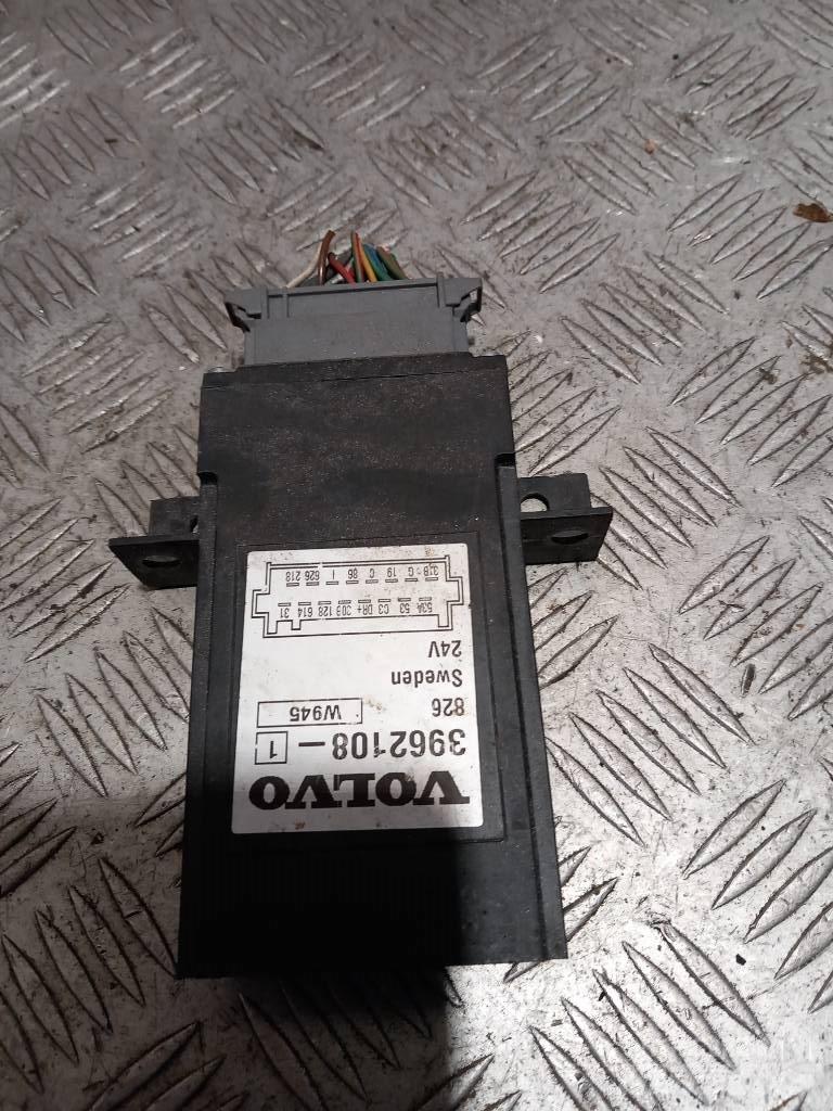 Volvo FH 12    3962108 Lys - Elektronikk