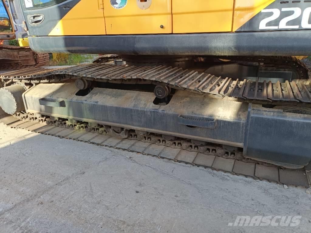 Hyundai R220LC-9S Beltegraver