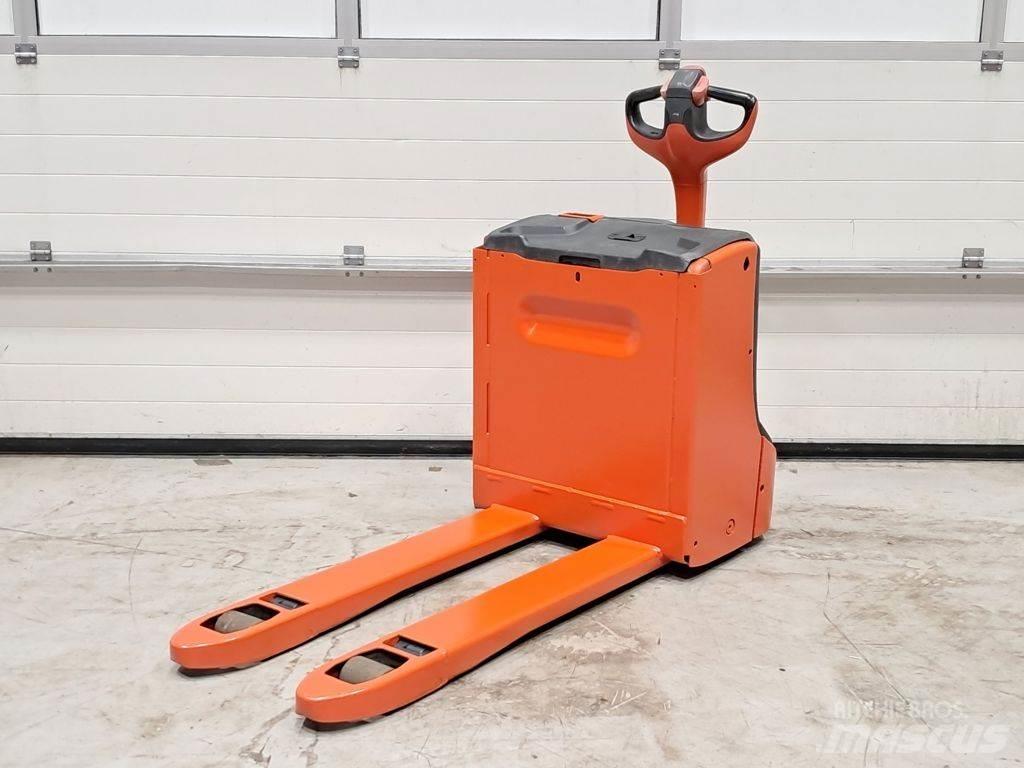 Linde T16 Lavtløftende truck