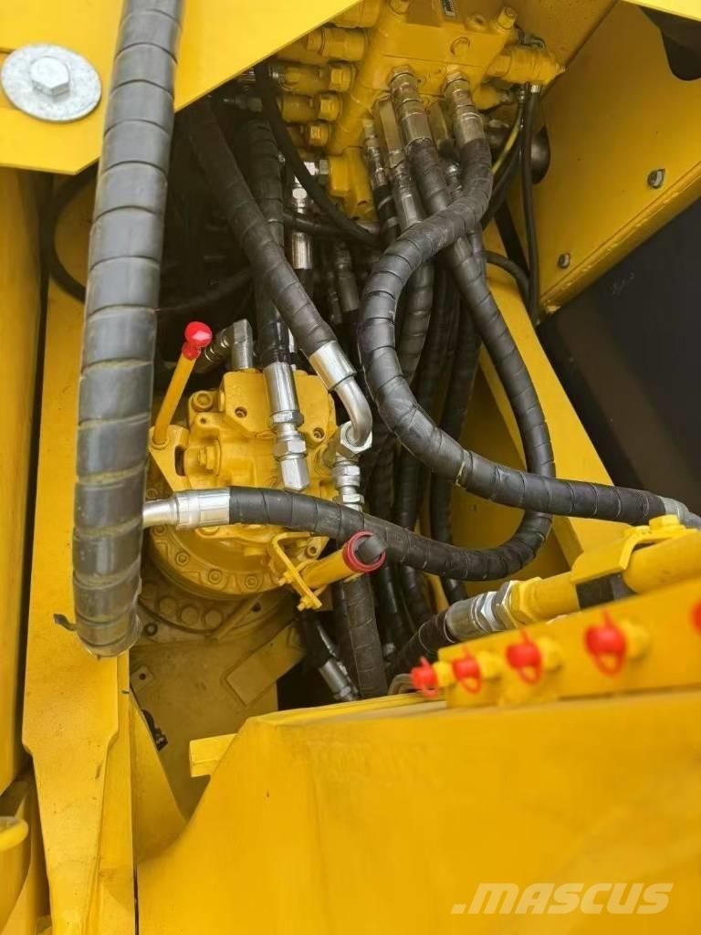 Komatsu 160-7 Beltegraver