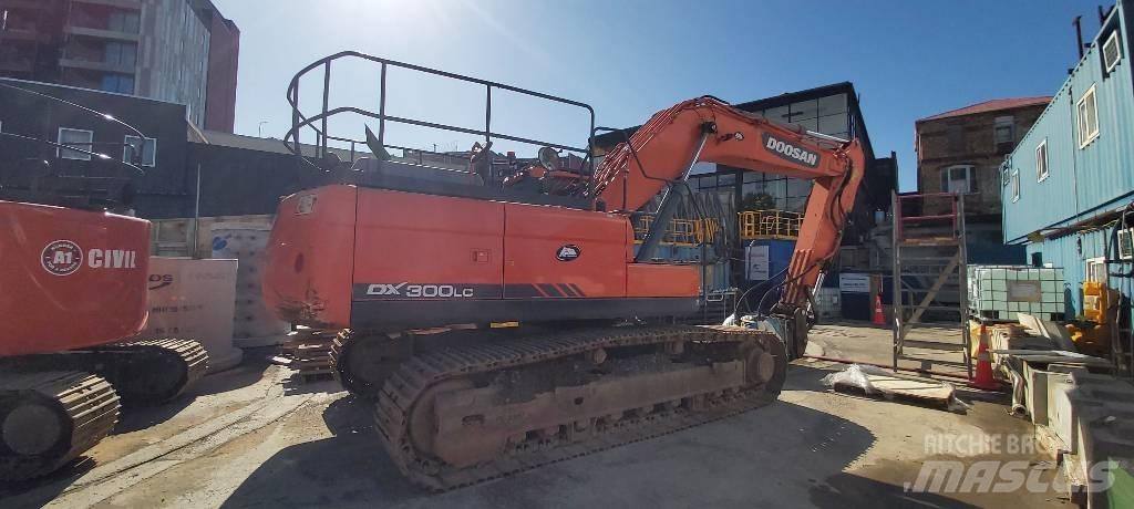 Doosan DX 300 LC Beltegraver