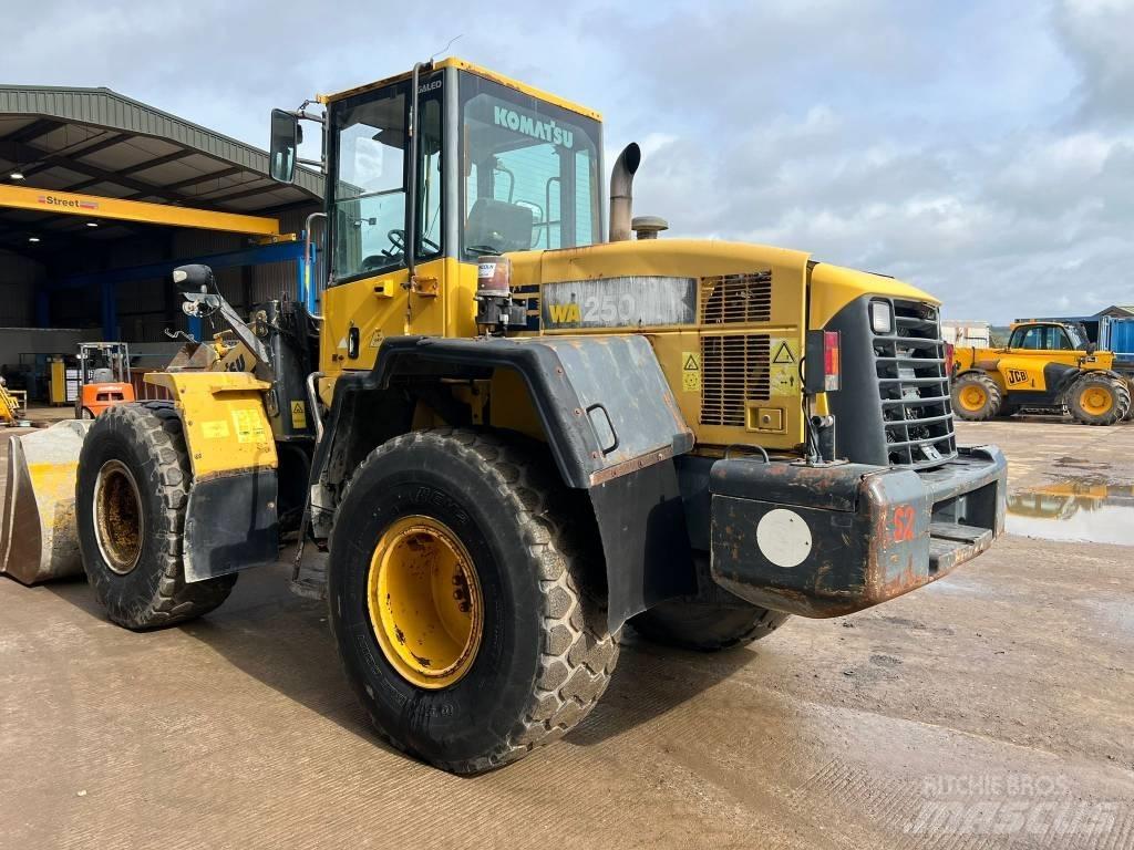 Komatsu WA 250-5H Hjullastere