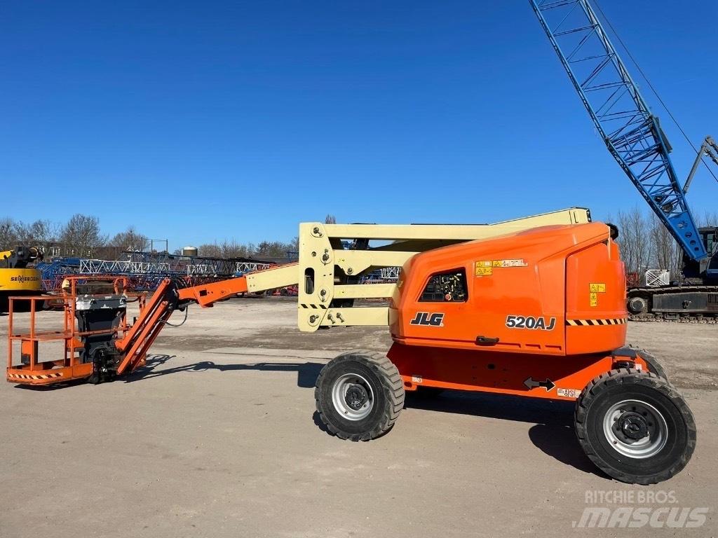 JLG 520 AJ Leddede bomlifter