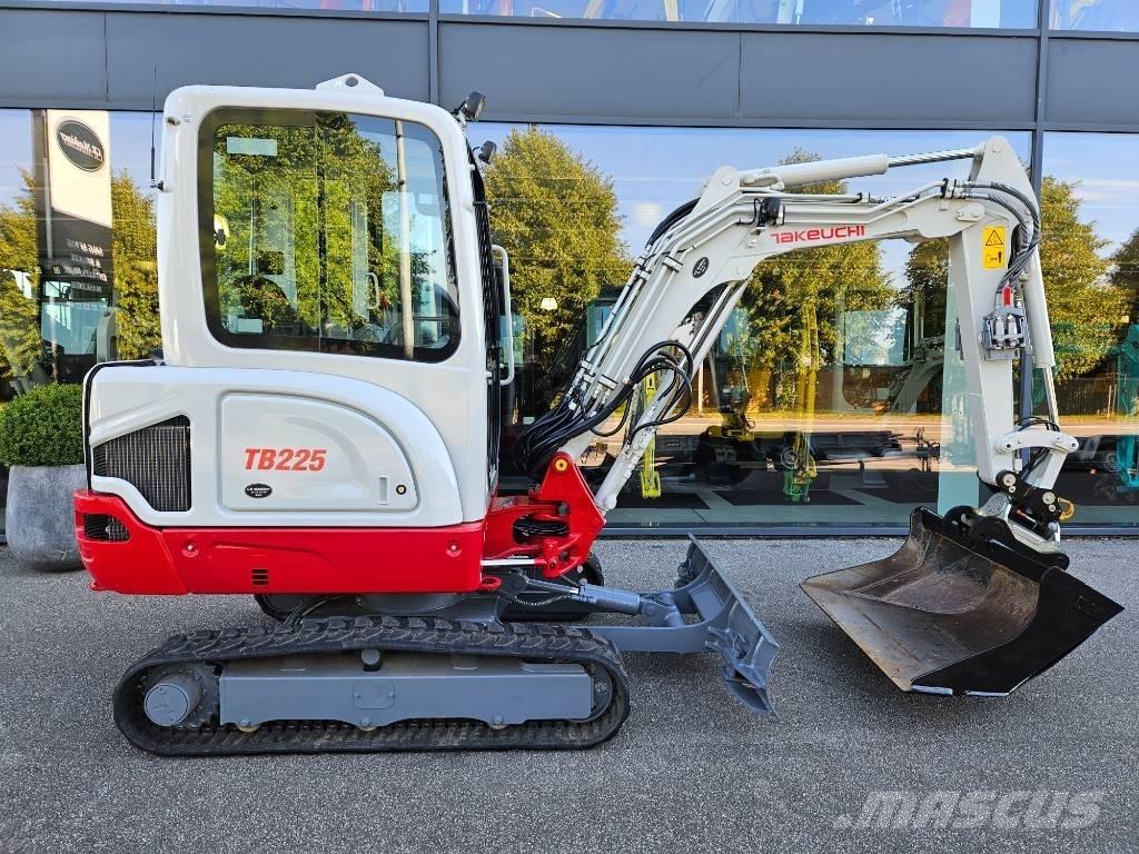 Takeuchi TB 225 Minigravere <7t