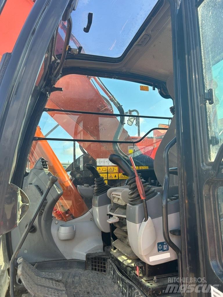 Hitachi ZX225 USLC-6 Beltegraver