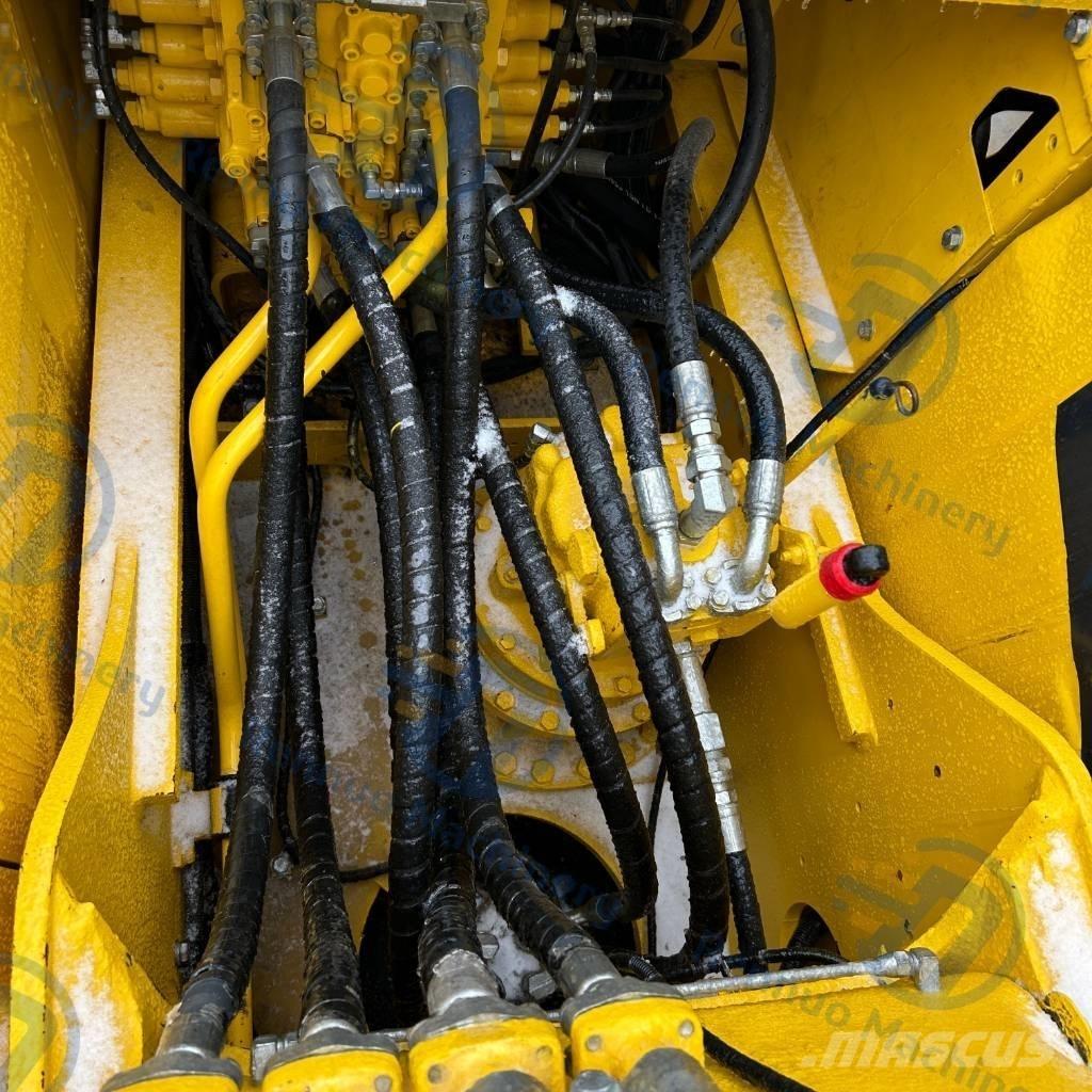 Komatsu PC200-8 Beltegraver
