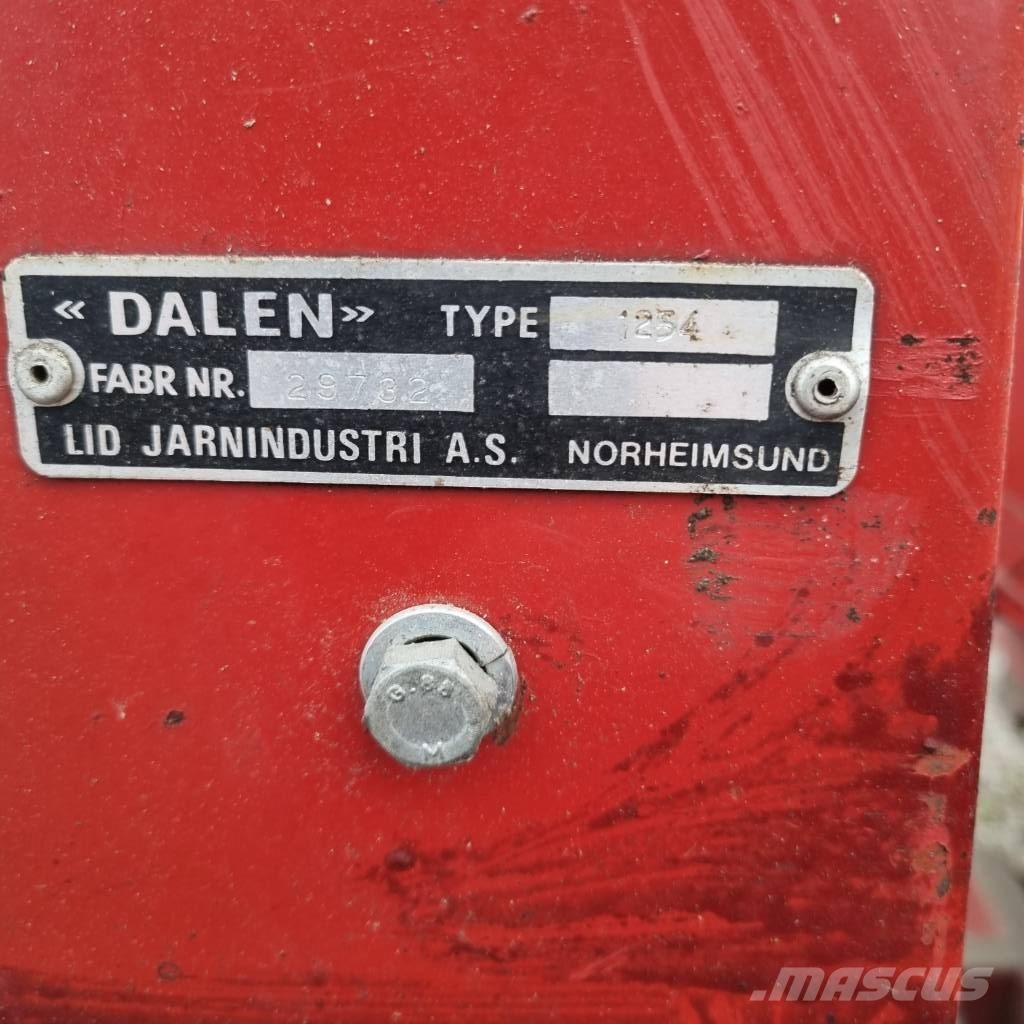 Dalen 1254 Vedmaskin. Vedkløvere, kappemaskiner og flismaskiner
