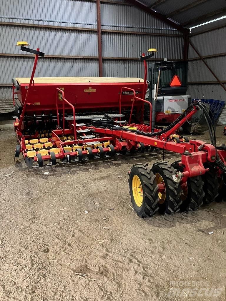 Väderstad Rapid400C Kombinerte såmaskiner