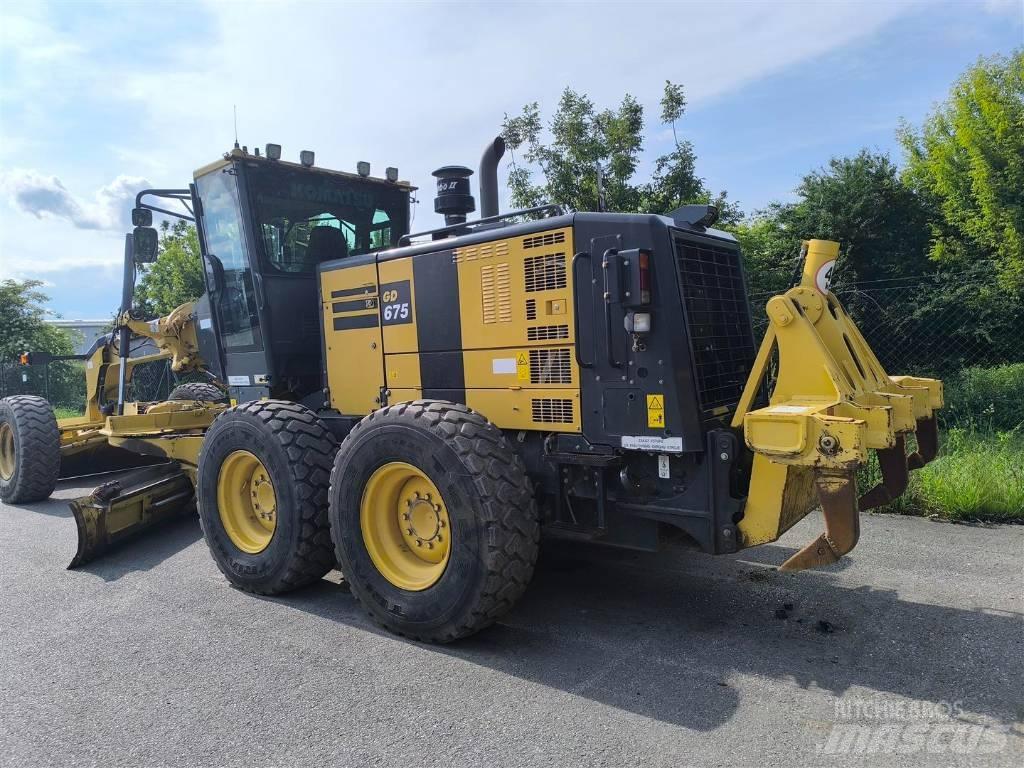 Komatsu GD 675-6 Veihøvler
