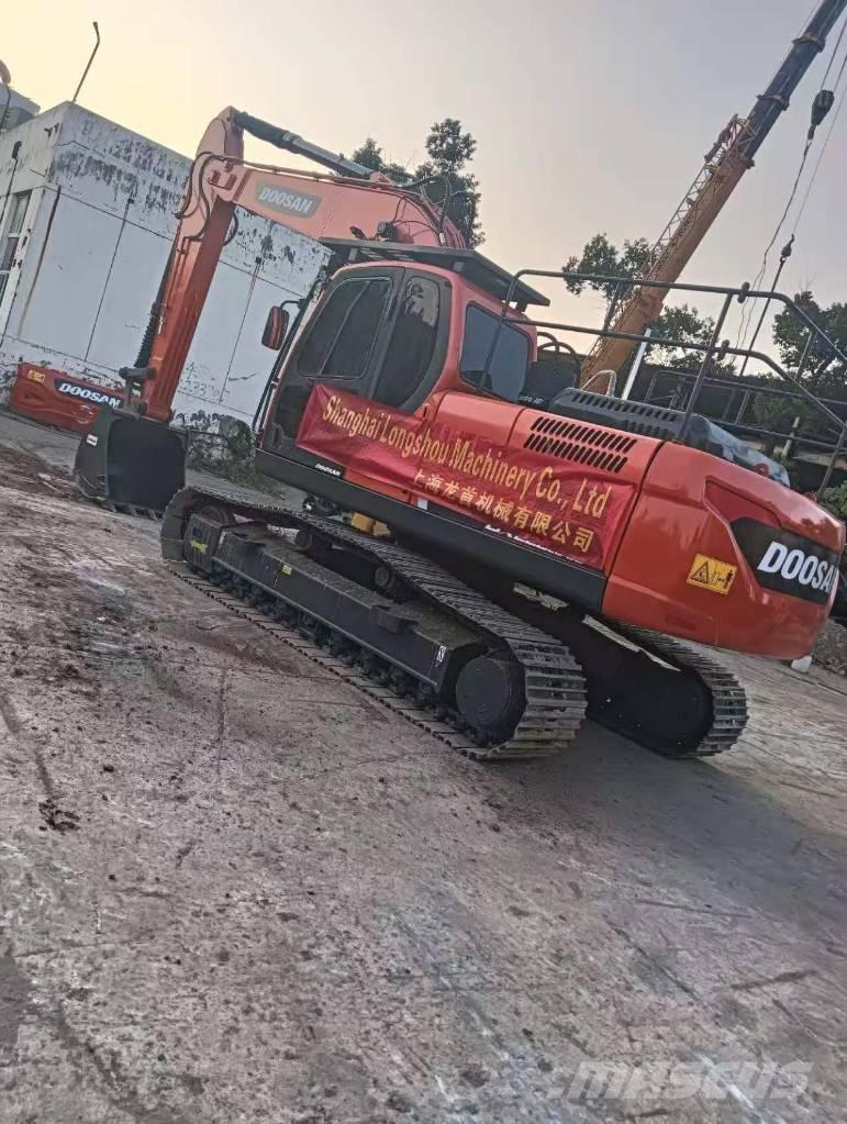 Doosan DX225LC-9C Beltegraver