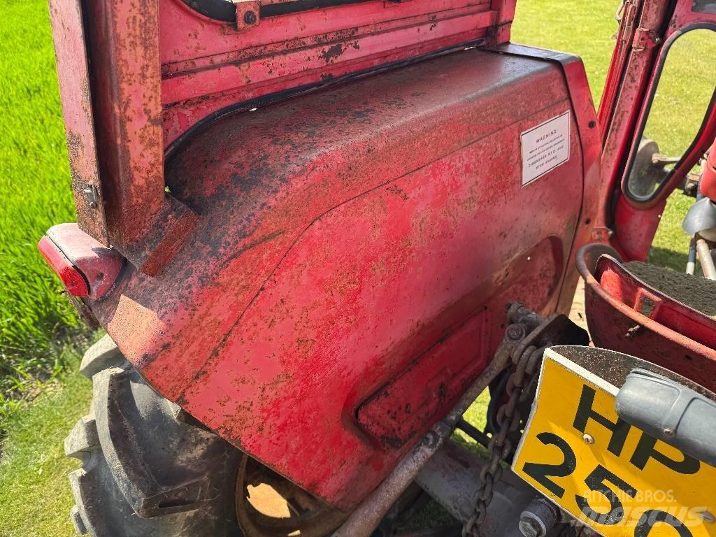 Massey Ferguson 135 Traktorer