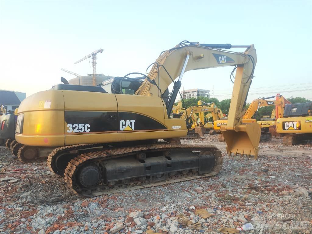 CAT 325 C Beltegraver