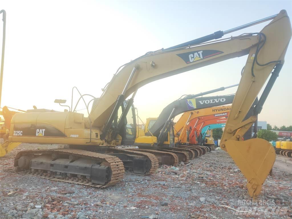 CAT 325 C Beltegraver