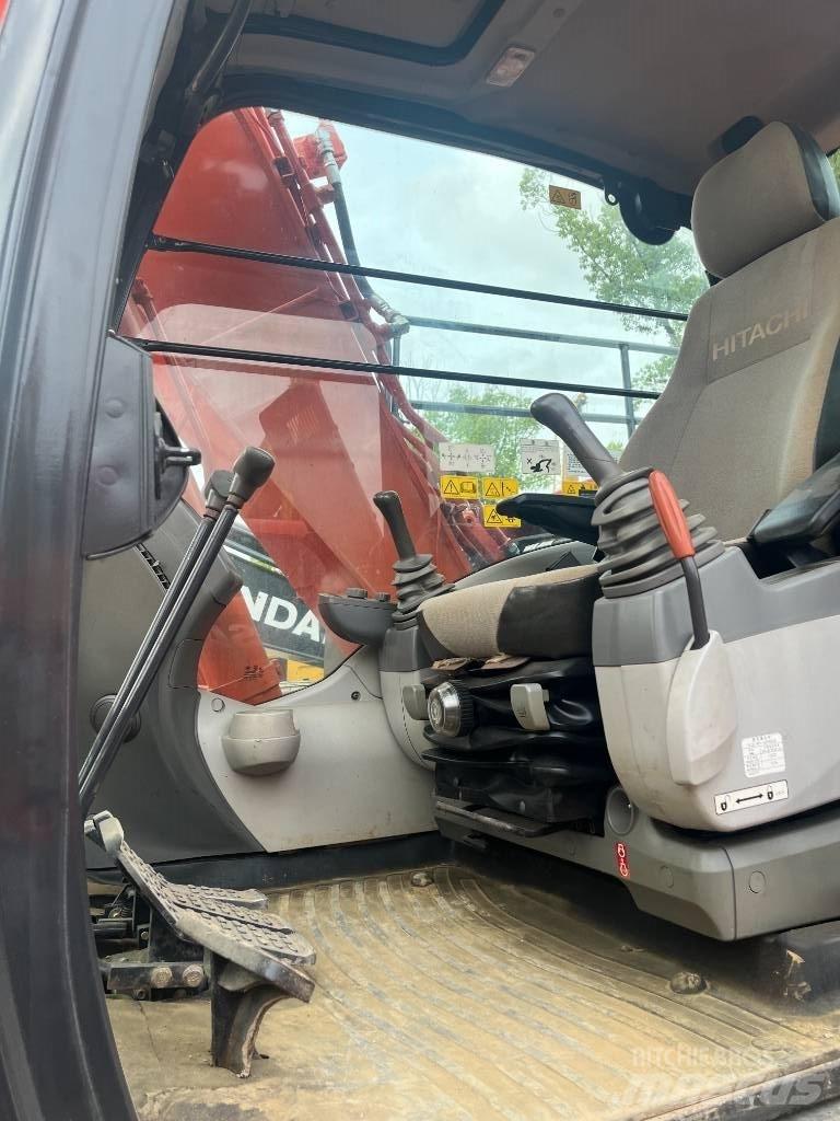 Hitachi 130 Beltegraver
