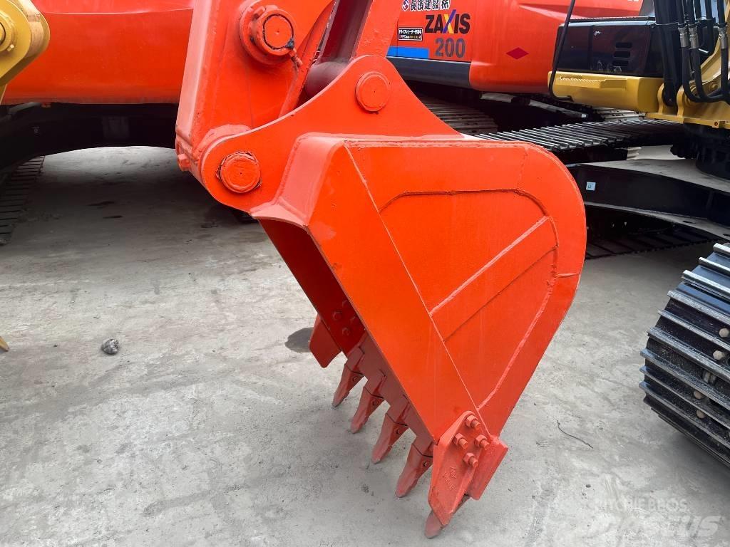 Hitachi 130 Beltegraver