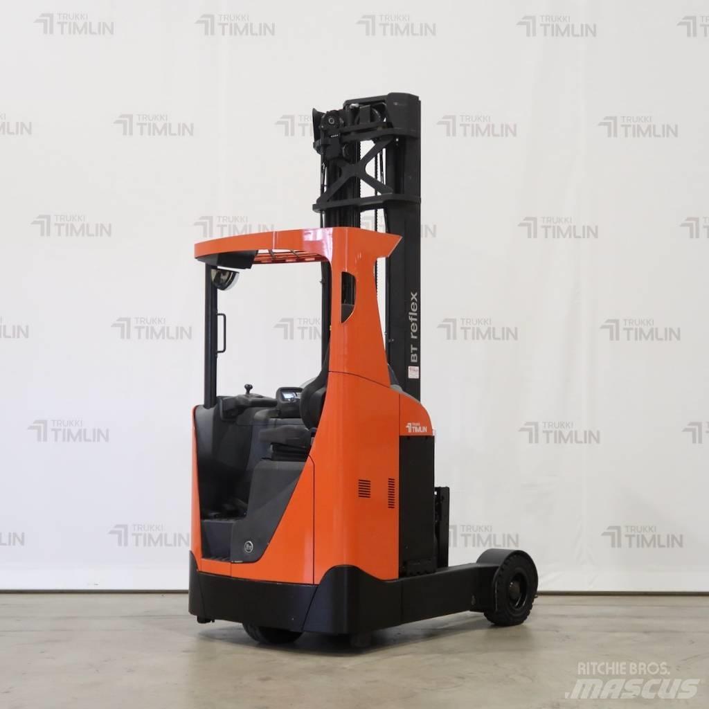 Toyota RRE160R Skyvemasttruck