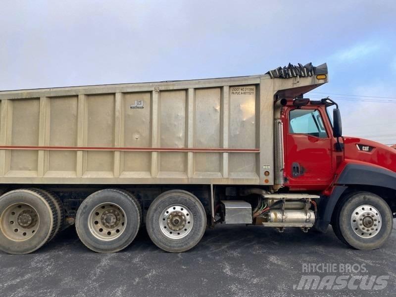 CAT CT 660 Tippbil