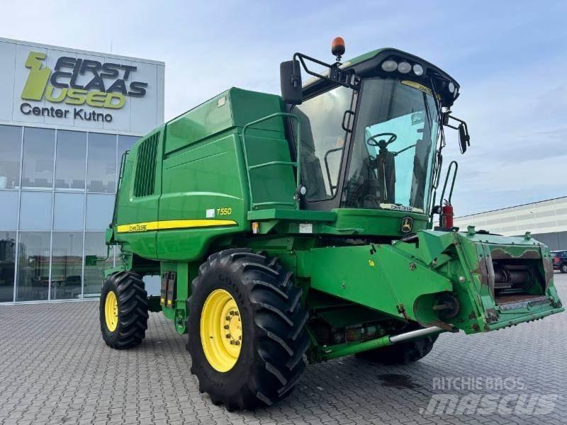 John Deere T 550 Skurtreskere
