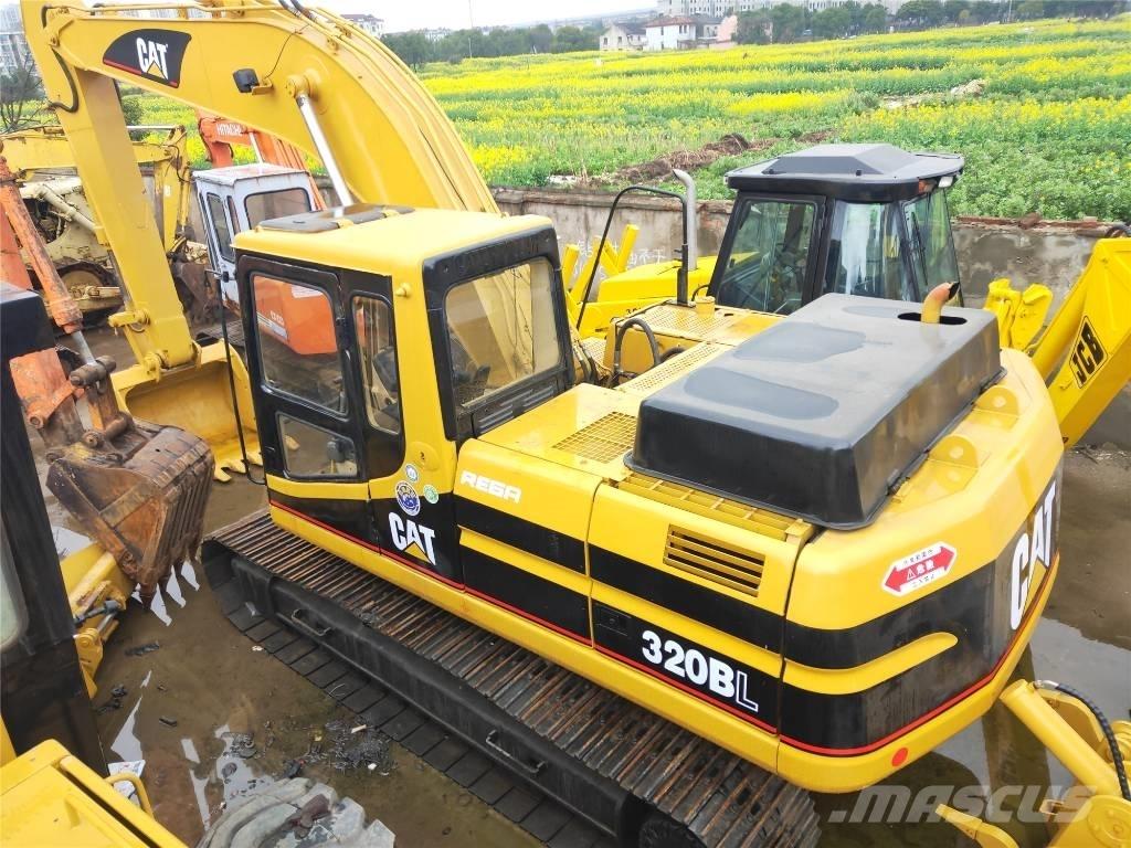 CAT 320B Beltegraver
