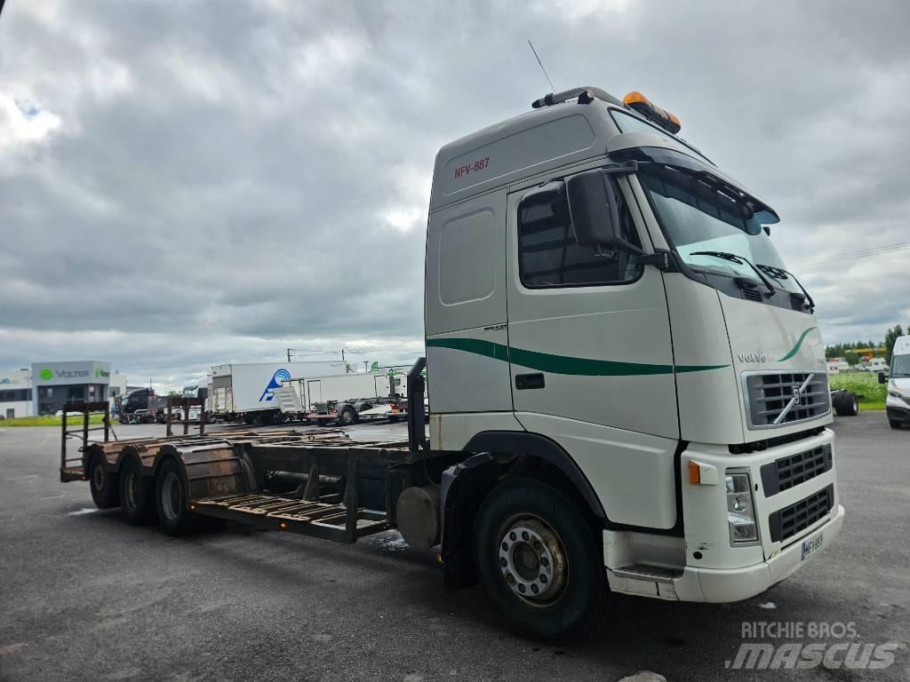 Volvo FH12 8x4 Spesialbiler for transport av skogsmaskiner