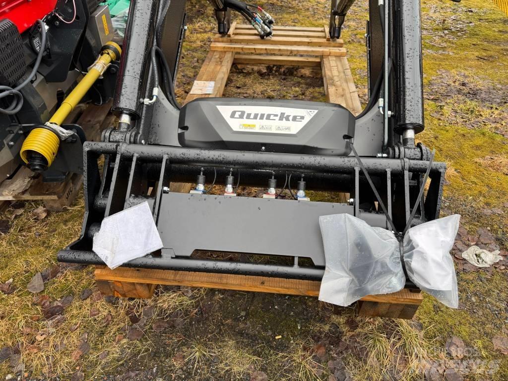 Quicke Q6m Frontlastere og graveredskap