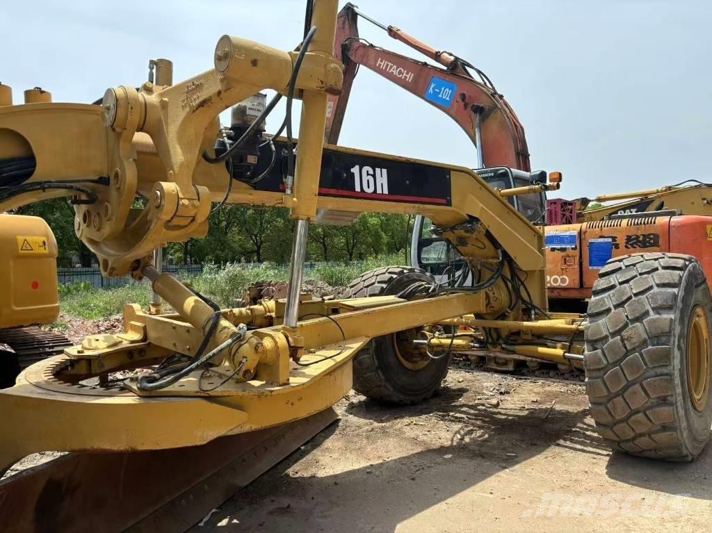 CAT 16 H Veihøvler