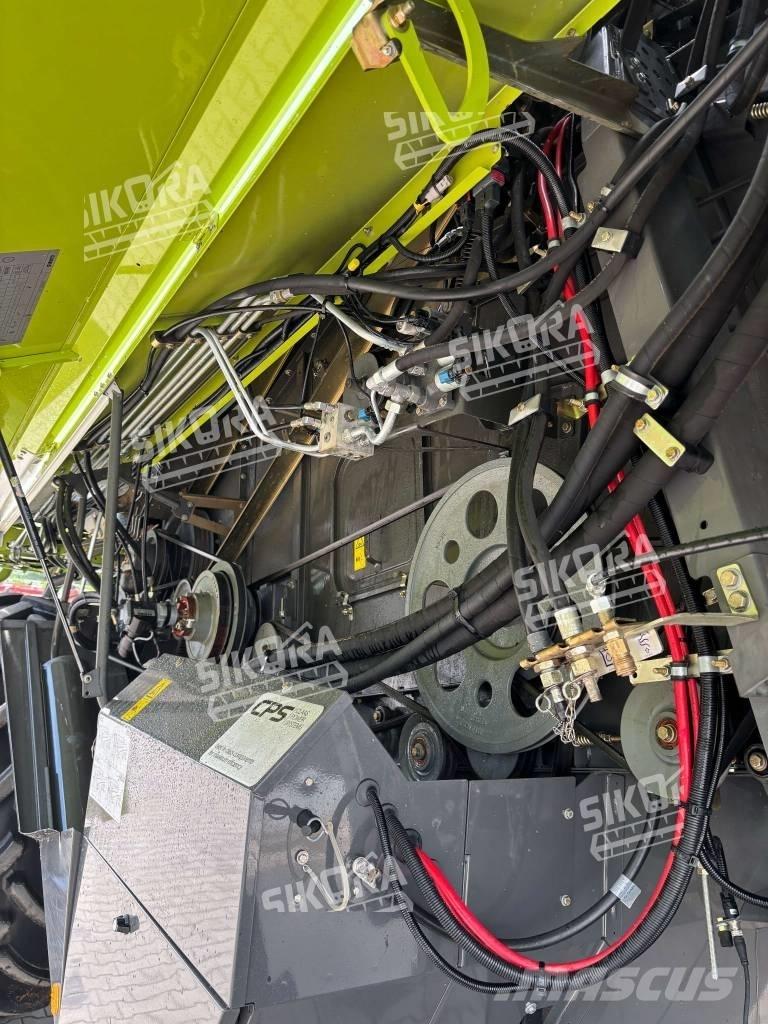 CLAAS Tucano 320 Skurtreskere