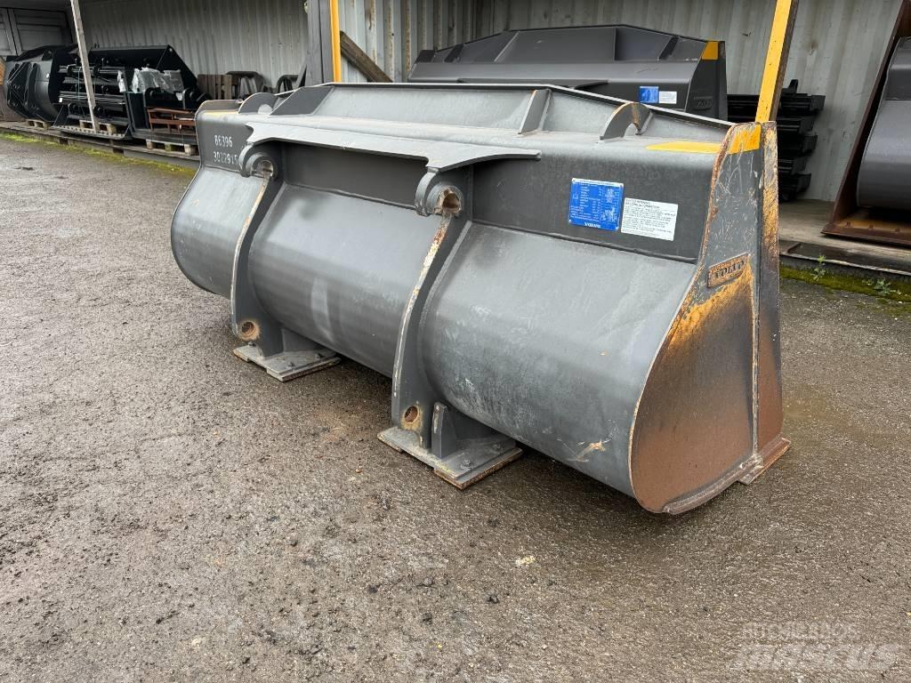 Volvo 1.6m Bucket Skuffer